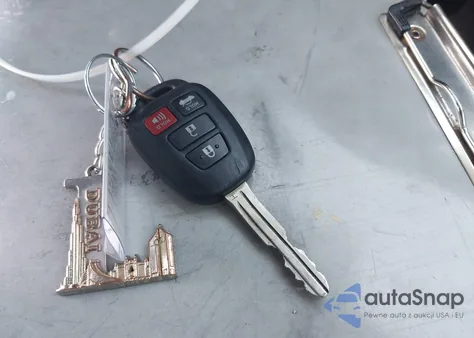 2015 Toyota Corolla L/Le/Le Plus/Le Premium/S/S Plus/S Premium из США, поврежденный, VIN 5YFBURHE1FP322498